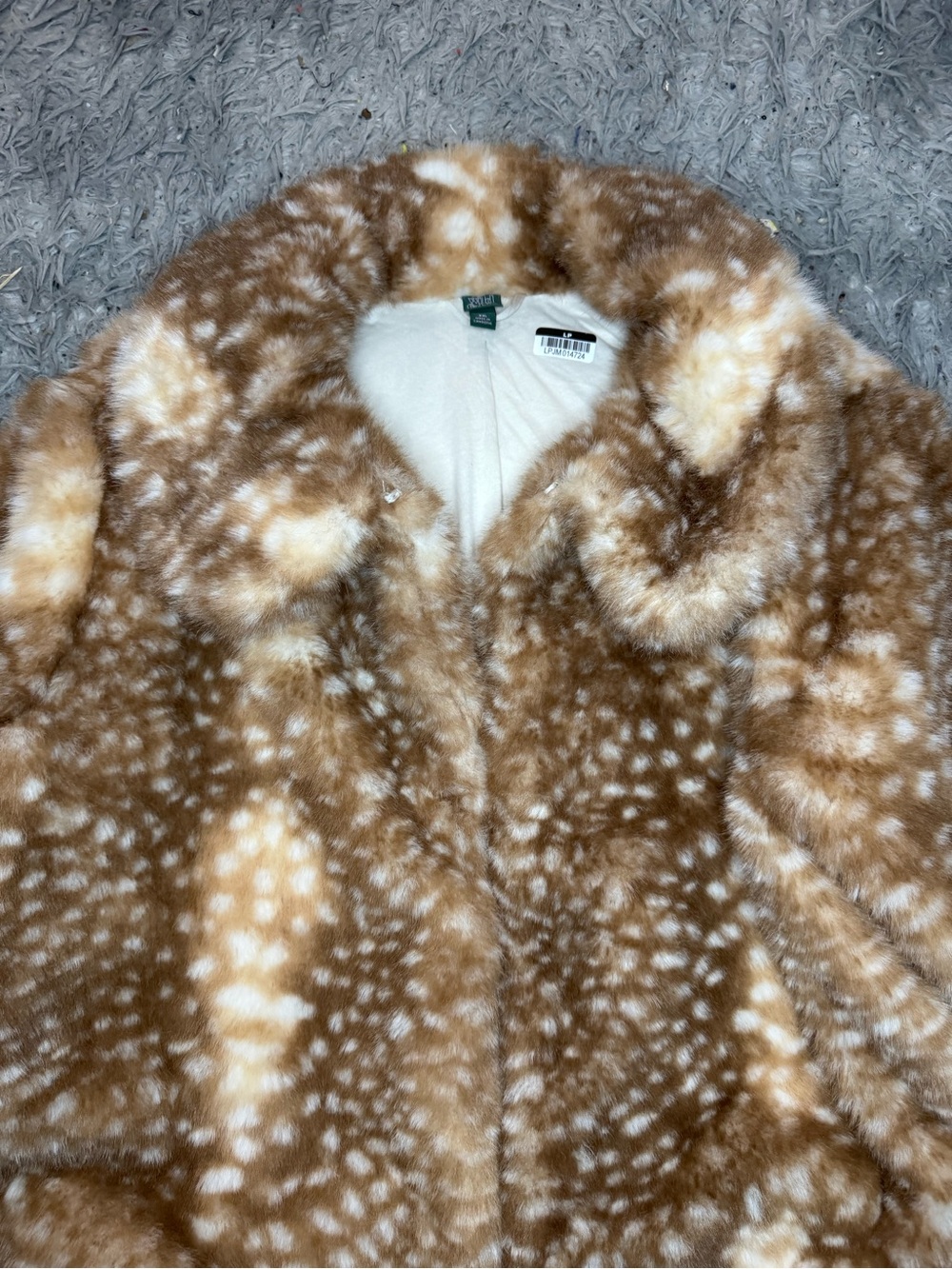 Wild Fable Women’s Faux Fur Jacket - Tan Hide Pattern Size XXL NWOT - Picture 5 of 8